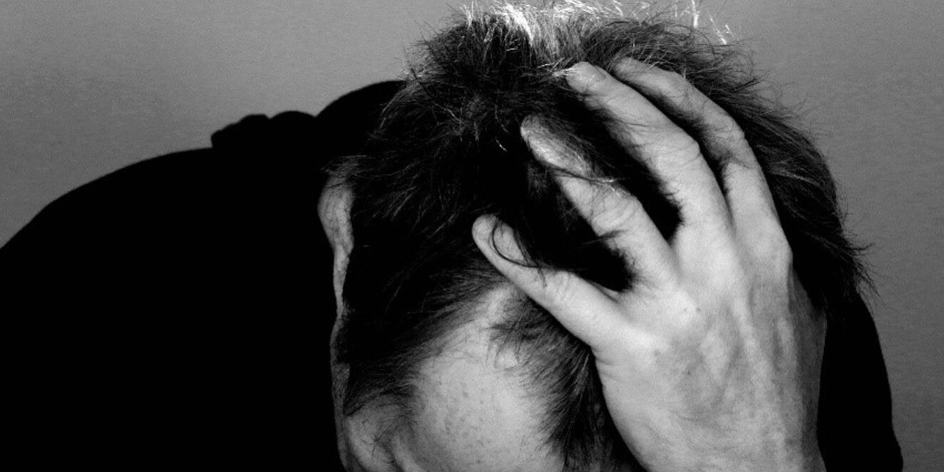 psychisch klachten MET PSYCHISCHE KLACHTEN AAN HET WERK: HET KAN ALS WE ER MEER PRIORITEIT AAN GEVEN