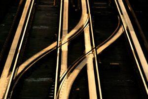 Werk aan het spoor: Samenwerken aan duurzame re-integratie
